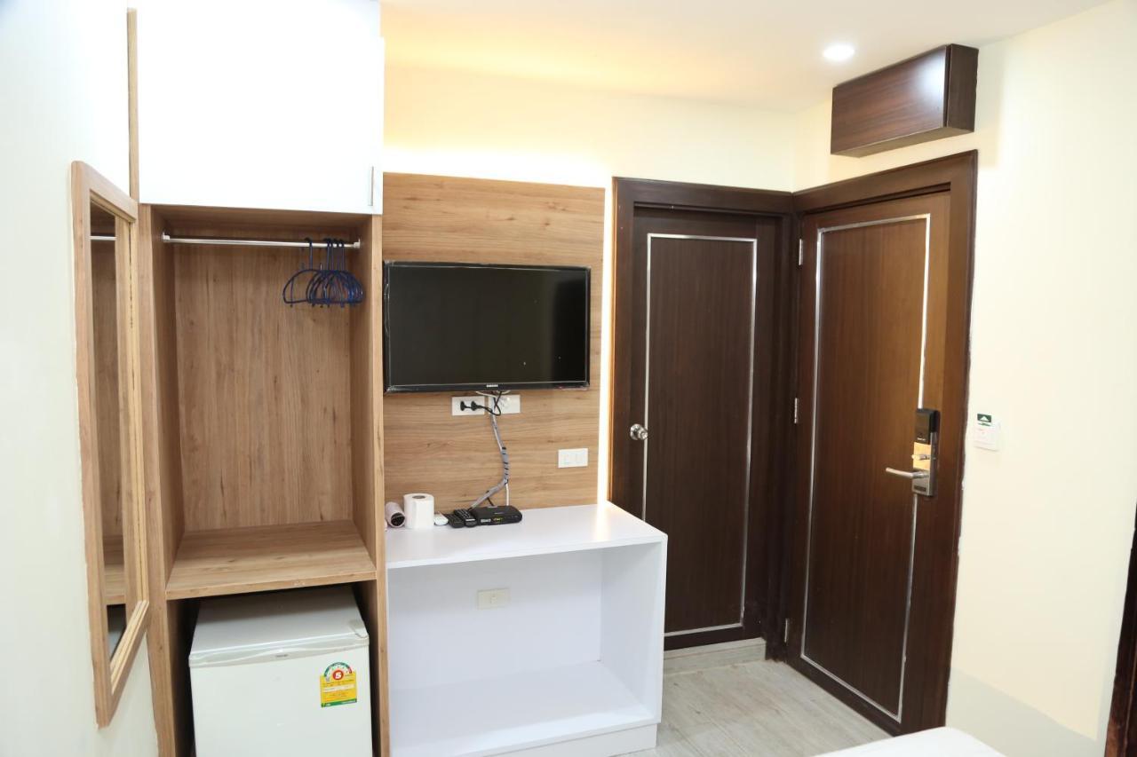 Rose Nana Hotel Бангкок Экстерьер фото