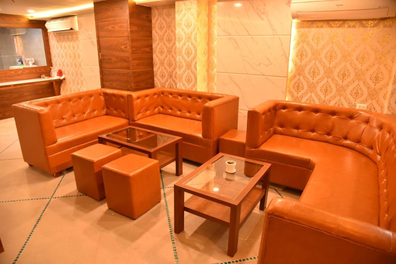 Rose Nana Hotel Бангкок Экстерьер фото