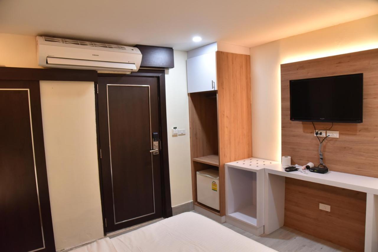Rose Nana Hotel Бангкок Экстерьер фото