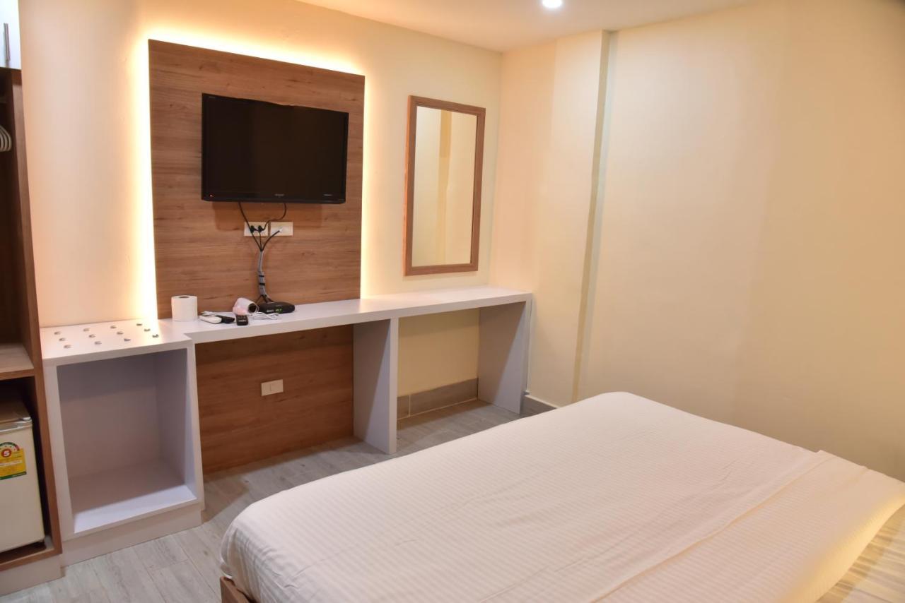 Rose Nana Hotel Бангкок Экстерьер фото